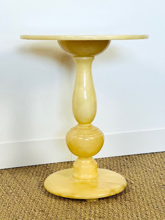 Image 1 of Tavolino vintage in onice naturale dal design scultoreo, 1960