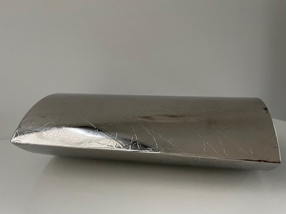 Image 1 of Metal designer vase with wood grain pattern – elliptical shape