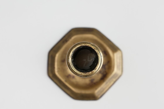 Image 1 of Candelero francés antiguo de cobre de la Alta Época, principios del siglo XVII