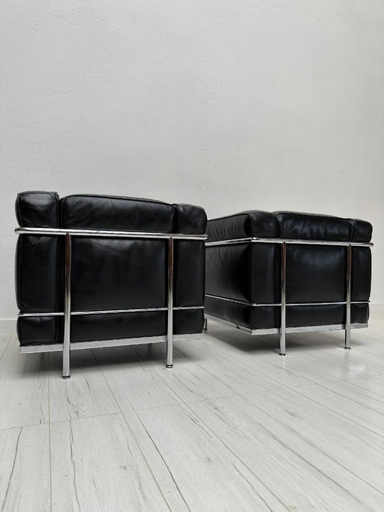 Image 1 of Poltrona LC2 vintage in pelle di Le Corbusier, Pierre Jeanneret e Charlotte Perriand per Cassina, anni '90