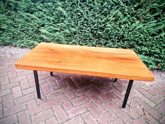 Image 1 of Table basse en bois massif des années 1960