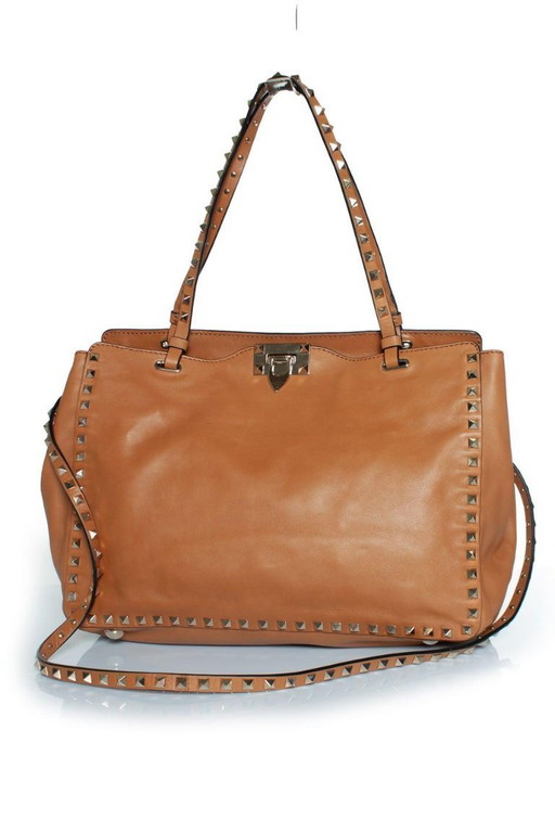 Valentino Garavani, borsa tote Rockstud color cammello