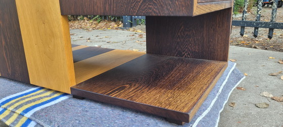 Image 1 of Tavolino da caffè di design con cassetti, fatto a mano