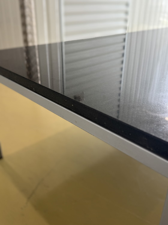 Image 1 of Table basse en granit