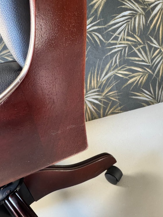 Image 1 of Fauteuil pivotant de style classique/vieil anglais – réglable