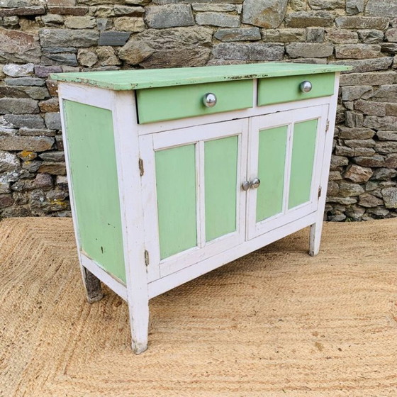 Image 1 of Buffet parisien vert et blanc