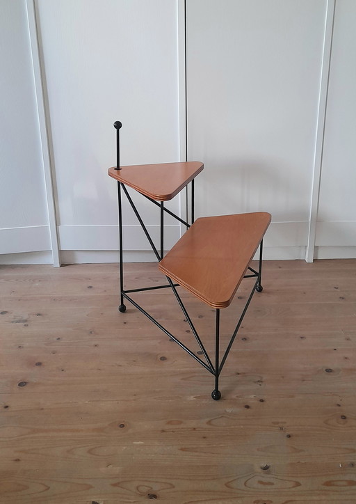 Estantería para plantas de dos niveles de la década de 1980