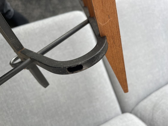 Image 1 of Appendiabiti scandinavo vintage in legno di teak e metallo degli anni '50
