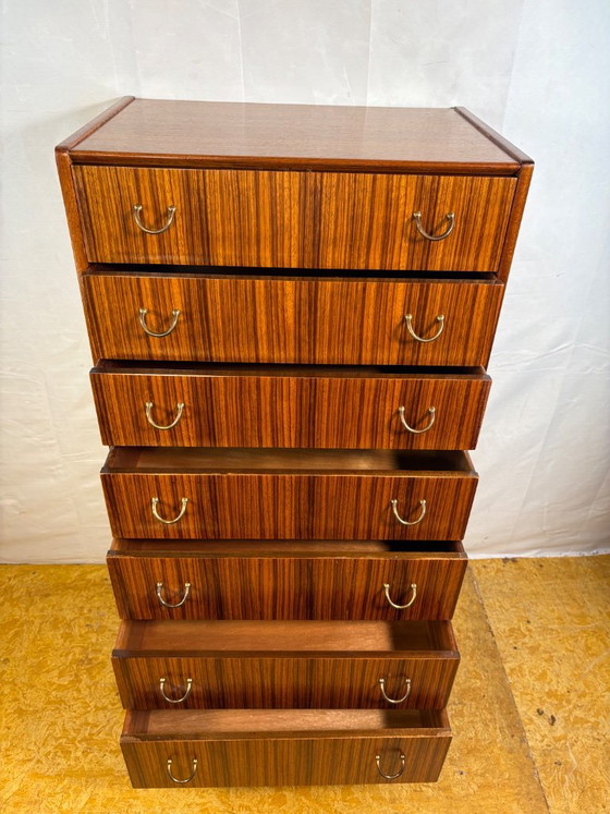 Vintage G-Plan Librenza Tola Bois Tallboy | Années 1950 | E. Gomme. Un superbe exemple de design britannique (photo 3 of 9)