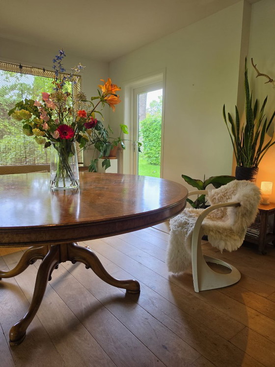 Image 1 of Beautiful vintage table with a diameter of 180 cm (unique!)