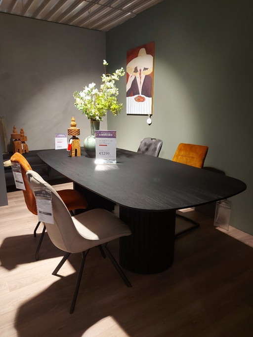 Mesa de comedor Pavie de Henders & Hazel