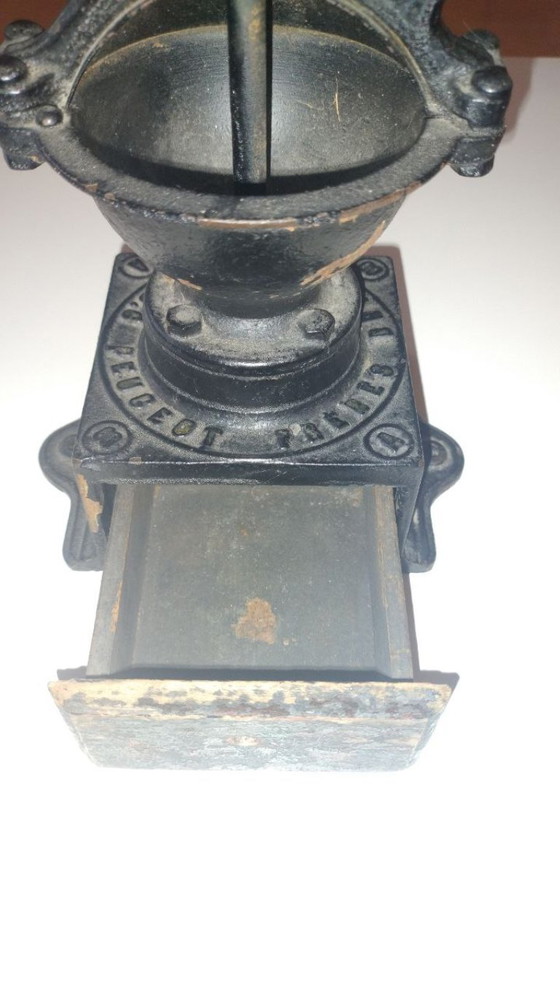 Image 1 of Antique Peugeot Frères coffee grinder – SGDG – ca. 1880–1895 – original and working