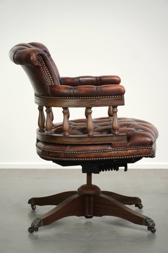 Sedia da ufficio Chesterfield di lusso in pelle bovina inglese, girevole e reclinabile con bottoni, colori (photo 3 of 15)