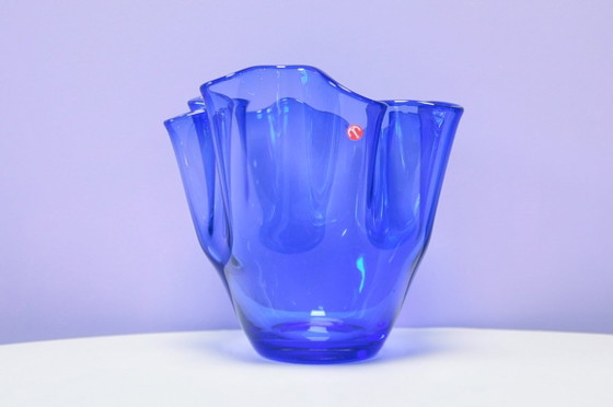 Vintage blue organic glass vase, Scandinavian (photo 5 of 5)