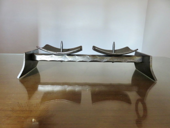 "Brutalist" Candlestick in Raw Forged and Hammered Steel, 1960 – Candle holders, Iron (photo 7 of 9)