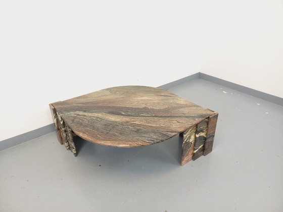 Image 1 of Vintage marmeren salontafel uit de jaren 70.