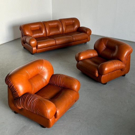 Vintage Italiaanse Cognac Lederen Mid Century Modern Zitmeubel, 1970 / Set van 3