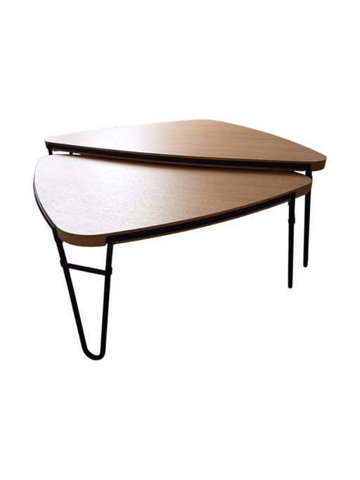 Set aus 2 Petalo Cassina Charlotte Perriand Couchtischen