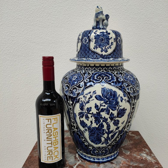 Image 1 of Vaso antico vintage in porcellana con coperchio Petrus Regout