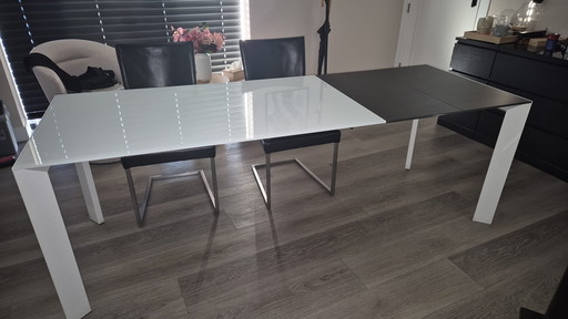 Kristalia uittrektafel