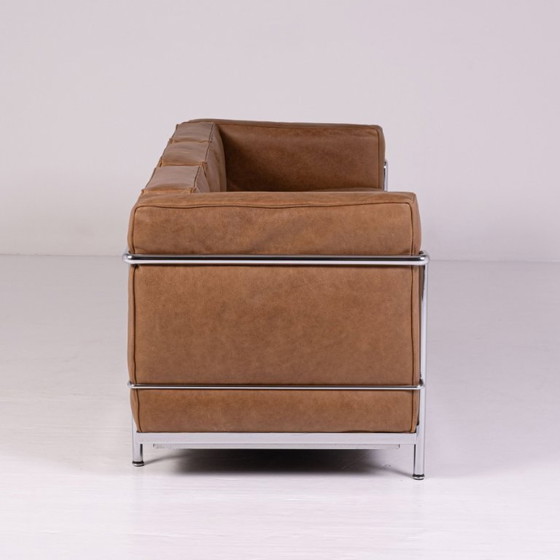 Image 1 of Cassina - Charlotte Perriand, Le Corbusier, Pierre Jeanneret - Bank