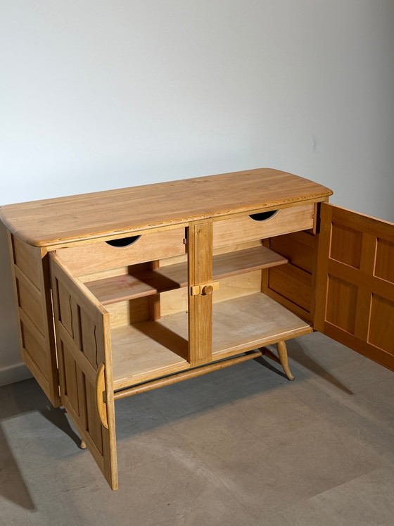 Credenza Ercol modello 120 in olmo – Credenze, Wood (photo 3 of 6)