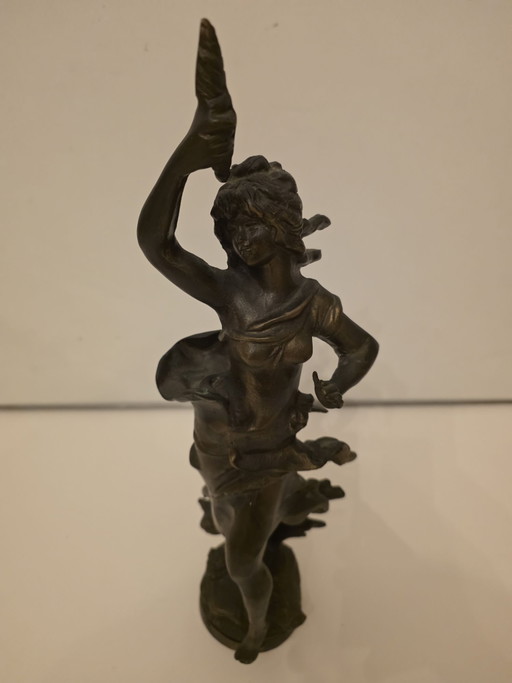 Magnifique Sculpture Classique "Marguerite" – D'après Auguste Moreau (45 cm - 3,9 kg)