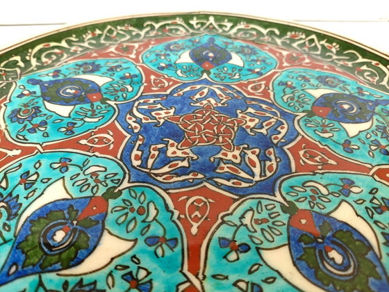 Piatto da parete in ceramica turca, Kütahya (Özen Çini) Vintage anni '70 – Decorazioni murali (photo 12 of 13)