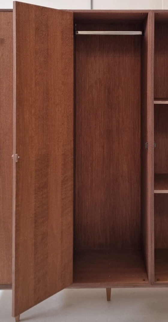 Kleiderschrank Arvid, Kleiderschränke, Holz, Braun, Mid Century Modern (Foto 12 von 15)