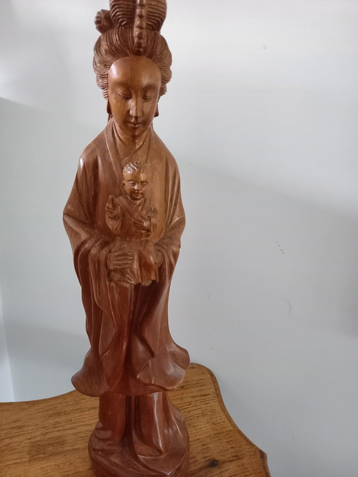 Estatua asiática tallada a mano – Songzi Guanyin (Fertilidad)