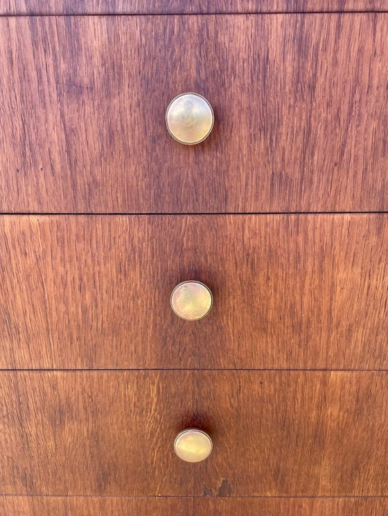 Image 1 of Cómoda de roble de mediados de siglo con cinco cajones, década de 1950