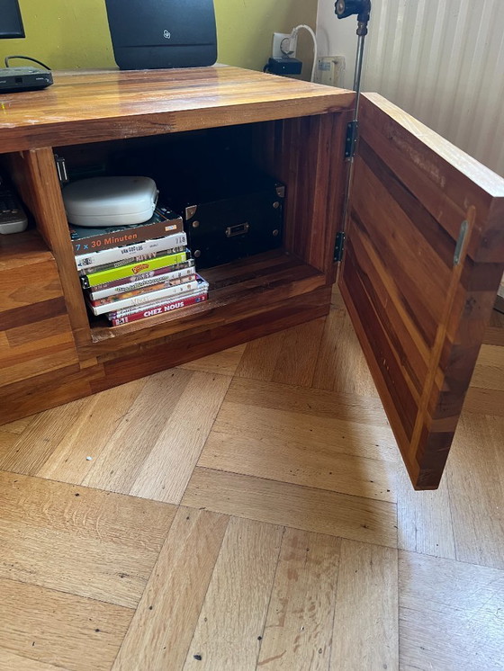 Image 1 of Massivholz-TV-Schrank