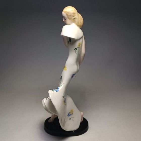 Goldscheider - Claire Weiss - Skulptur, Art Deco Dame im langen Kleid - 28,5 cm - Porzellan (photo 15 of 35)