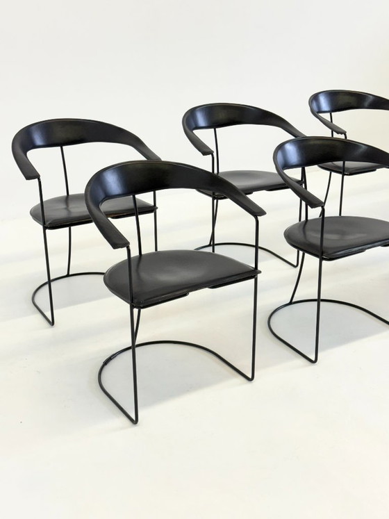 Set di 8 Sedie da pranzo Vintage Arrben Ursala in pelle nera – Leather (photo 5 of 17)
