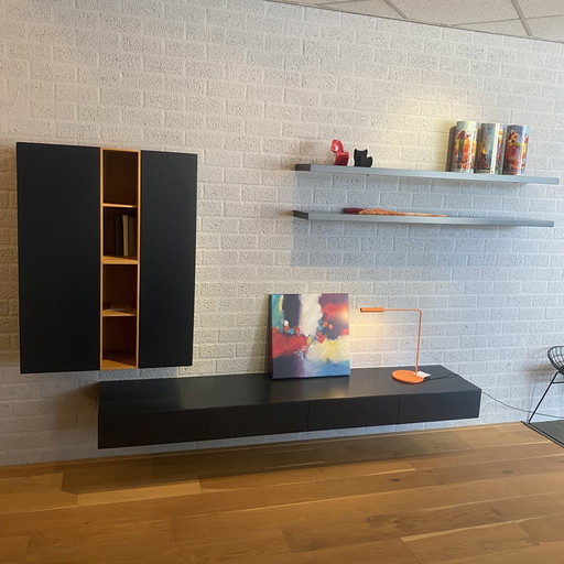 Pastoe Vision Hanging wall cabinet