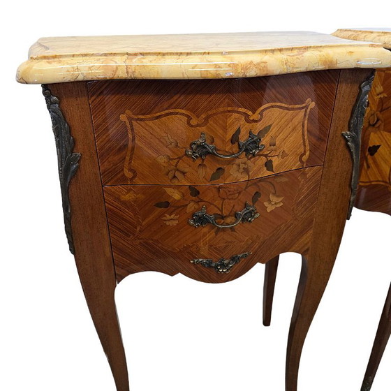 Comodini classici in stile Luigi XV francese, anni '70. – Wood (photo 8 of 10)