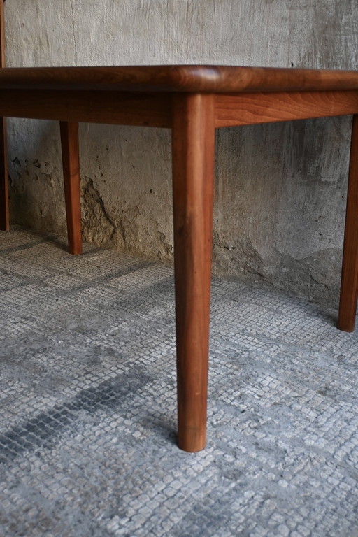 Table de salle à manger design danois Korup Stolefabrik en teck massif