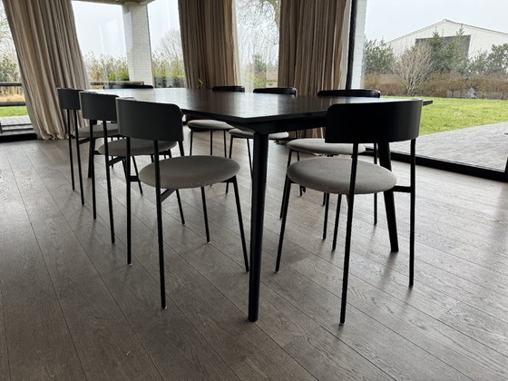 Image 1 of Chaise FEST Friday 8 x Olbia 181, structure et dossier noirs