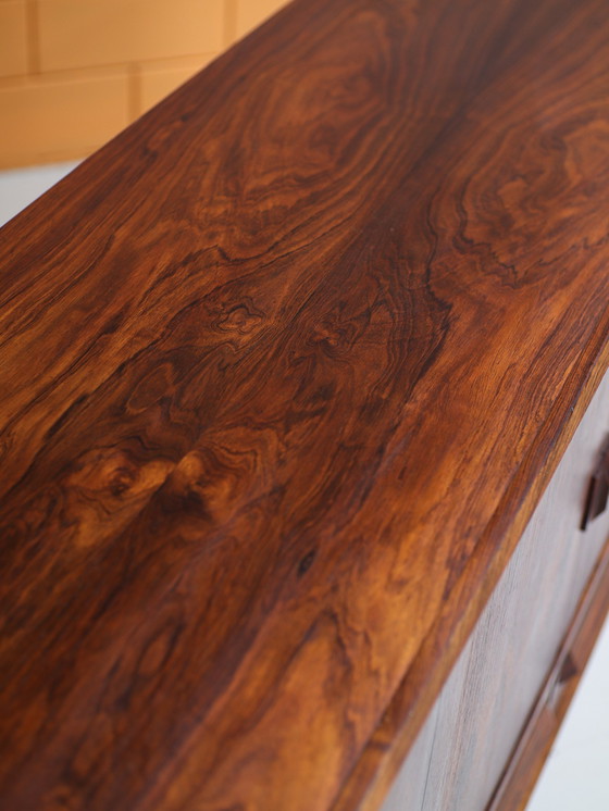 Image 1 of Buffet haut avec bar en bois de rose Buffet danois