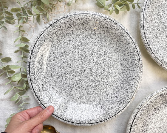 3 assiettes italiennes en faïence mouchetée noir et blanc – Vaisselle, Modern (photo 6 of 9)