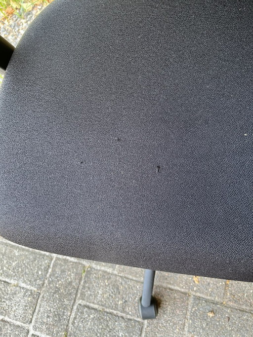 Giroflex 353 – Gebrauchter Bürostuhl mit Netzrückenlehne – bureaustoelen, Metal, Plastic (photo 2 of 7)
