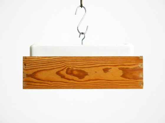 Image 1 of Magnifique plafonnier carré des années 1970 en bois de pin, de la marque Alda Sweden.