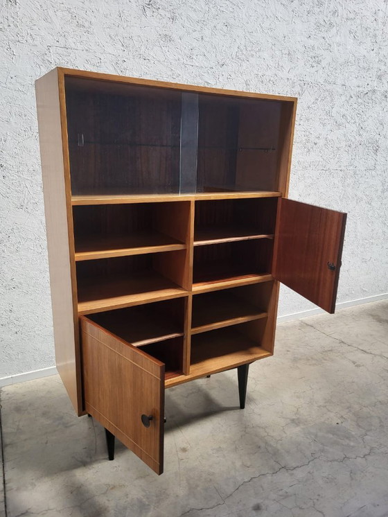 Image 1 of Vitrine haute vintage – années 1950/60 – style moderne du milieu du siècle