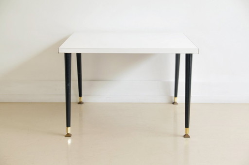 tavolino da caffè quadrato in formica bianca
