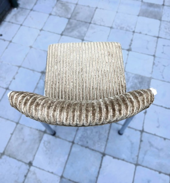 Image 1 of 4x Retro-Stühle / aus Metallrohr und Cord