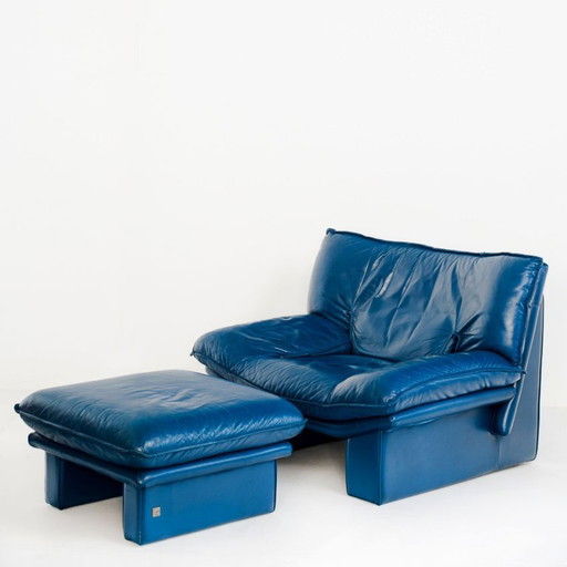 Poltrona e pouf vintage in pelle blu di Nicoletti Salotti - Italia anni '80 – fauteuils, Leather