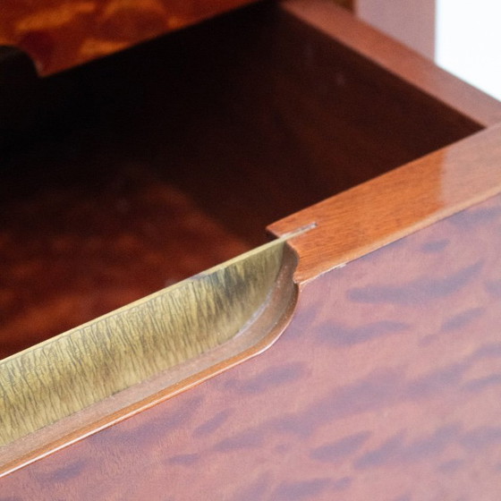 Image 1 of 2 comodini italiani in radica con maniglia in ottone