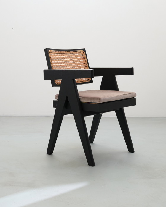 Image 1 of Poltrona Cassina Capitol Complax con cuscino