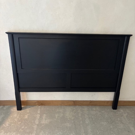 Cabecero de madera negra
