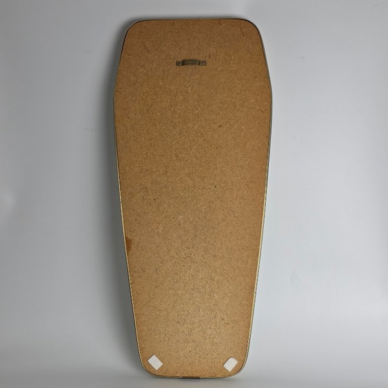 Image 1 of 1 van 2: XL Vintage spiegel uit jaren '50 / '60. Langwerpige spiegel met messing lijst. Retro wandspiegel. Goudkleurige lijst.